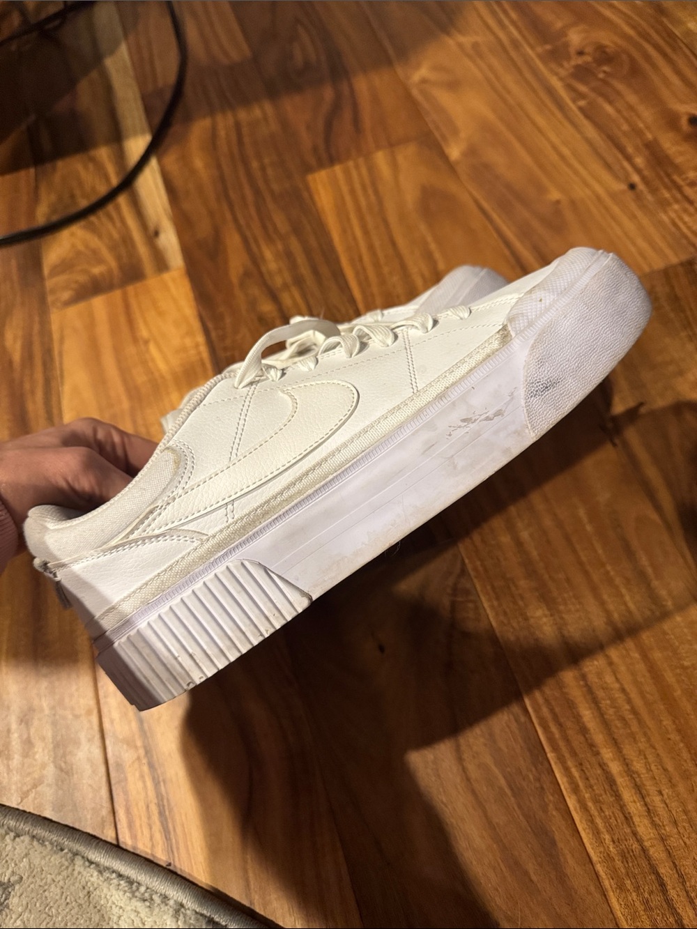 Classic Nike White Low-Top